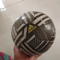 توپ سالن آدیداس