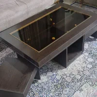 میز وسط ام دی اف کاملا سالم همراه ۴ تا میز کوچک