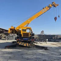استخدام نیرو برای راننده لودر و جرثقیل