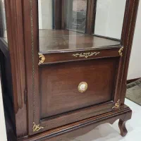 بوفه چوبی، ویترین