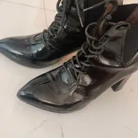 نیم بوت وکفش