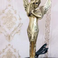 شمعدان یا آباژور برنزی فرشته (توضیحات بخونید)|چراغ خواب و آباژور|تهران, خاک سفید|دیوار