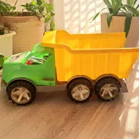 ماشین اسباب بازی