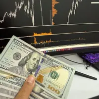 خلاصی از شر زندگی کارمندی با کسب سود دلاری با ترید