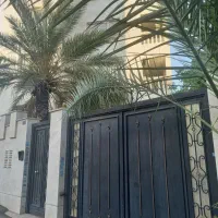 ویلایی210متری-2طبقه-زرهی-ملکی