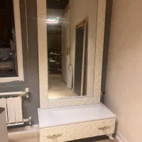 آینه کنسول و میز ناخن