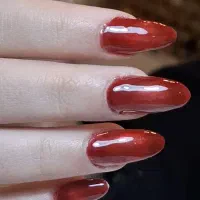 کاشت ناخن با تخفیف ویژه بمدت یک هفته برای یلدا