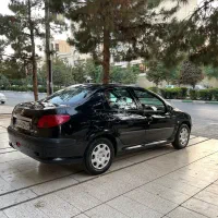 ۲۰۶ اس دی v8 بدون رنگ