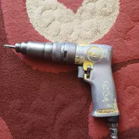 میخکوب و پیچ بند بادی