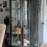 ویترین نیم دایره