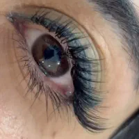 اکستنشن مژه سالن ماهلین امیدیه