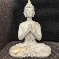 مجسمه بودا پلی استر، مجسمه بودا