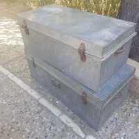 صندوقچه یا چمدان فلزی گالوانیزه