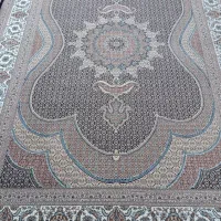 ۵ تخته فرش ۶ متری ۷۰۰شانه اعلا با ۱۱ پشتی ۱ متری|فرش|مریوان, |دیوار