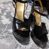 کفش|کیف، کفش، کمربند|نهاوند, |دیوار