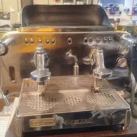 اسپرسوساز صنعتی FAEMA e61 دو گروپ