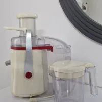 آبمیوه گیری و چرخ گوشت|سایر لوازم برقی|تهران, بهجت‌آباد|دیوار