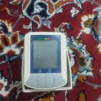 یک دستگاه فشارسنج کا مپیونری