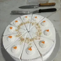 نیازمند نیرو خانم جهت کار کیک و شیرینی