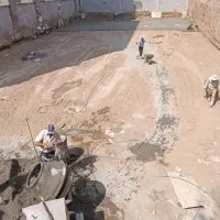 بتن ریزی دستی امیدی|خدمات پیشه و مهارت|تهران, طرشت|دیوار