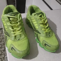 یک جفت کتونی اورجینال اصل Reebokسایز۴۲ درحدنو
