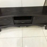 میز تلویزیون بسیار تمیز