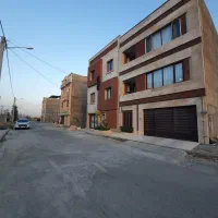 ۱۲۴ متر ویلایی/ ۳خواب / نوساز/سند/ نیروی انتظامی