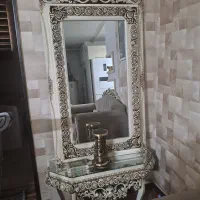 آیینه شمعدان و گنجه