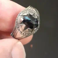 انگشتر نقره با نگین عقیق