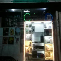 مسکونی و۷۰مترتجاری+۳مغازه.حاشیه نامجو۱۱۰متردر۲طبقه