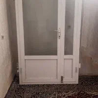 درب الومینیومی سفید