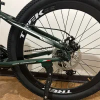 دوچرخه کاملا نو به همراه تجهیزات