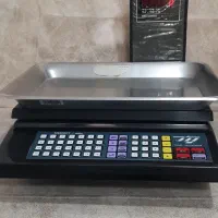 ترازو ۳۰ کیلویی دیجیتال