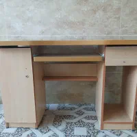 میز کامپیوتر فروشی