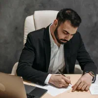 وکیل پایه یک دادگستری / حقوقی، کیفری، خانواده