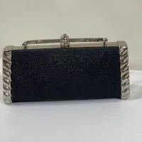 کیف مجلسی|کیف، کفش، کمربند|رشت, پورسینا|دیوار