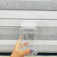 ظرف پلاستیکی کاملا نو ۸۰۰ گرمی بادرب