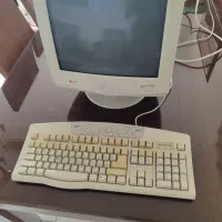 مانیتور و کیبورد LG .