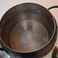 کتری کف چدن|قوری، کتری، قهوهساز دستی|پرند, فاز ۶|دیوار