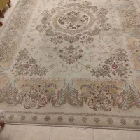 یک تخته فرش ۹ متری کاملا سالم به همراه روفرشی مخمل