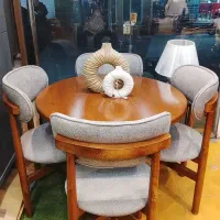 میز ناهار خوری مینیمال