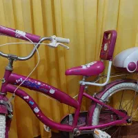 دوچرخه صورتی طرح کیتی سایز 22 درحد نو