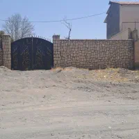 زمین-در-سنگ-سفید