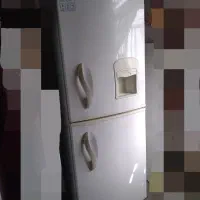 یخچال فریزرمتورفابریک به شرط تعمیرکارخودتون