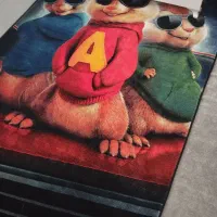 فرش کودک سالم و تمیز در حد نو