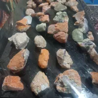 فروش تعدای سنگ طبیعی