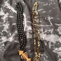 گردنبد و انگشتر