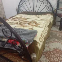 تخت دونفره آهنی فروشی هست
