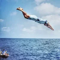 آموزش شنا کاملاً علمی در منزل شخصی شما