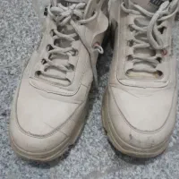 نیم بوت کرمی